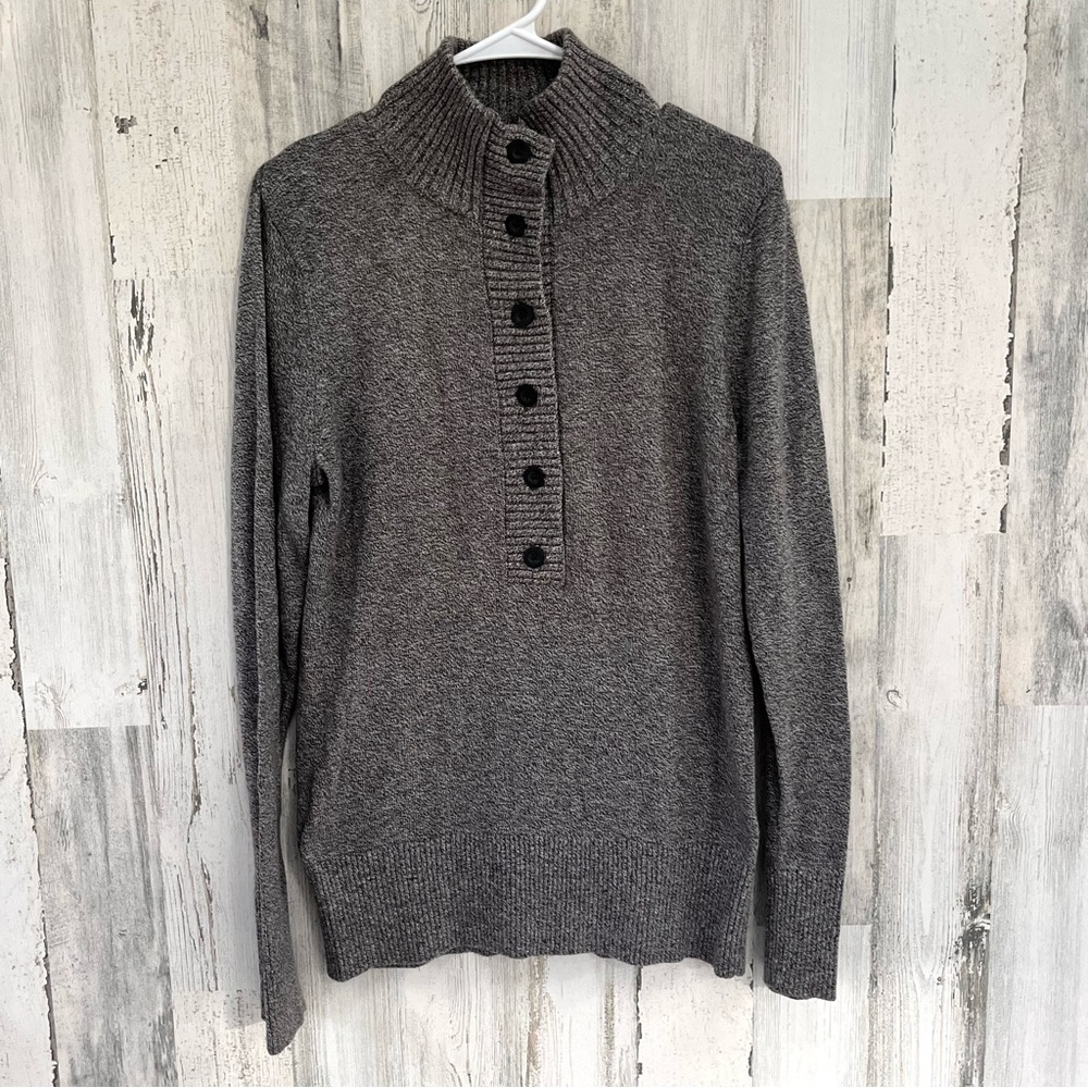 Eddie Bauer Men’s Size Medium 6 Button Pullover Sweater In Gray/White